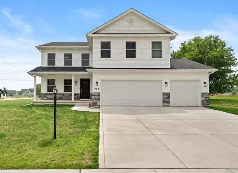 294 Holst Ln, Valparaiso, IN 46385 photo 1