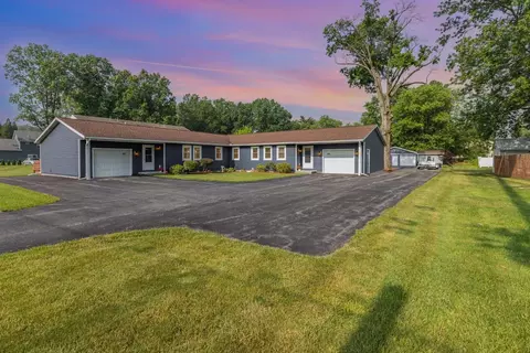 820 S 23rd St, Porter, IN 46304 photo 1