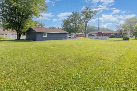 820 S 23rd St, Porter, IN 46304 photo 9