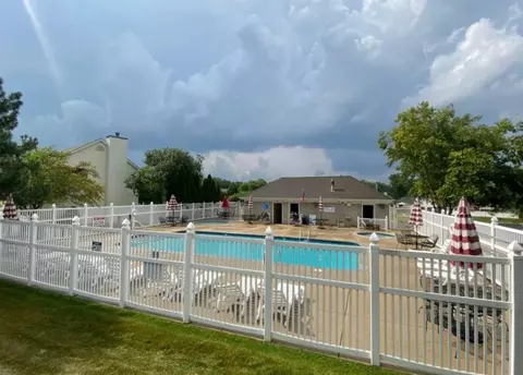50 Schmidt Dr, Dyer, IN 46311 photo 8