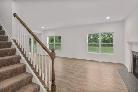 8729 Burr Ridge Cir, Crown Point, IN 46307 photo 13