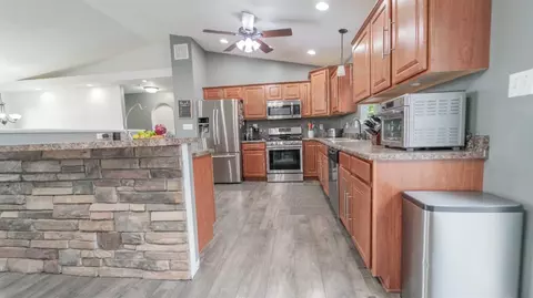 6441 Amanda Dr, Portage, IN 46368 photo 9