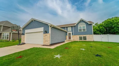 6441 Amanda Dr, Portage, IN 46368 photo 2