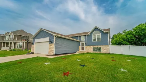 6441 Amanda Dr, Portage, IN 46368 photo 1