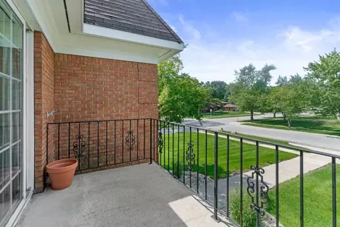 1724 Camellia Dr #E2, Munster, IN 46321 photo 10