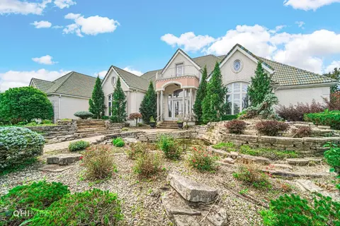 601 Killarney Dr, Dyer, IN 46311 photo 2
