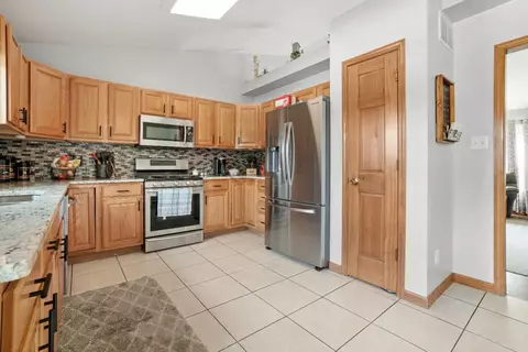 810 N Cline Ave, Griffith, IN 46319 photo 9