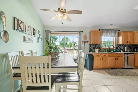 810 N Cline Ave, Griffith, IN 46319 photo 6