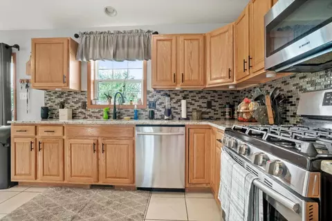 810 N Cline Ave, Griffith, IN 46319 photo 8