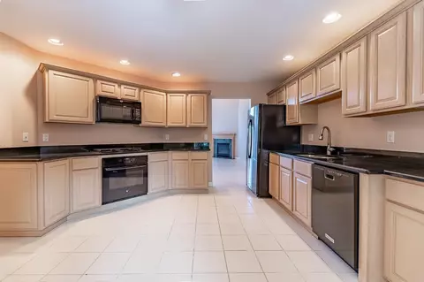 945 Cornwallis Ln, Munster, IN 46321 photo 5