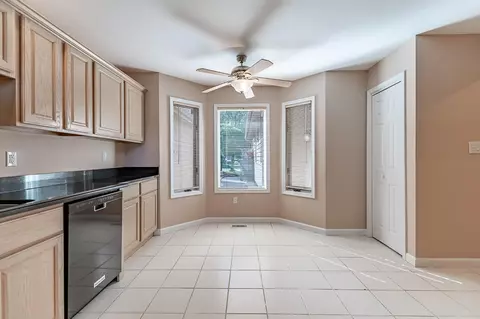 945 Cornwallis Ln, Munster, IN 46321 photo 6