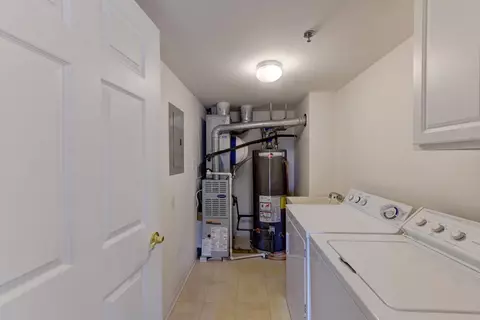 8421 Manor Ave #304, Munster, IN 46321 photo 11