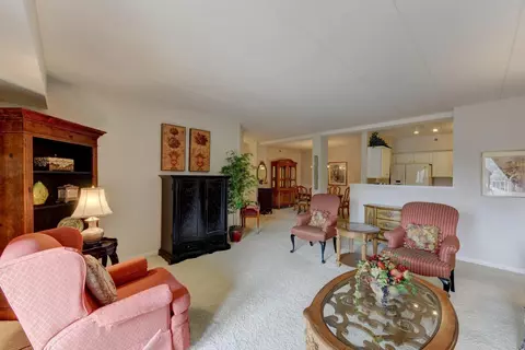 8421 Manor Ave #304, Munster, IN 46321 photo 18