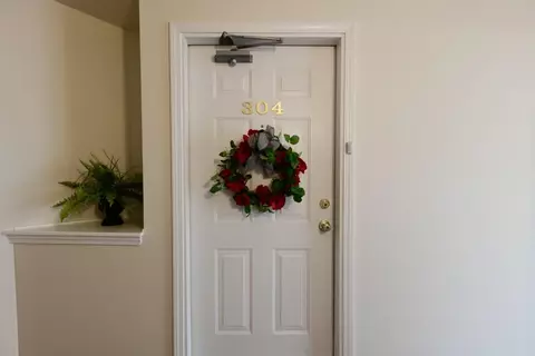 8421 Manor Ave #304, Munster, IN 46321 photo 2