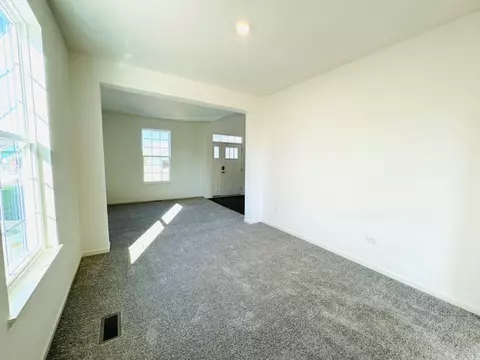 11121 Florida Pl, Crown Point, IN 46307 photo 4