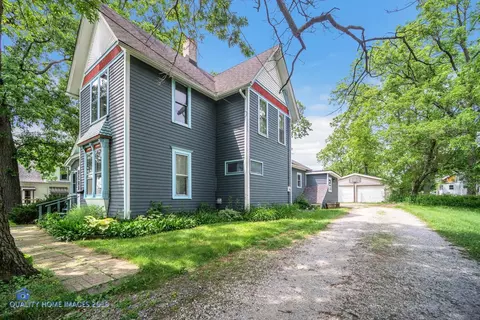 717 E Main St, Lowell, IN 46356 photo 6