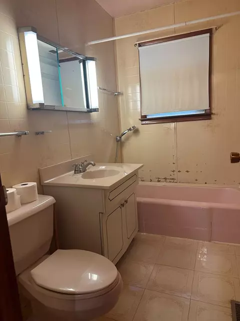 1726 E 46th Ave, Griffith, IN 46319 photo 9