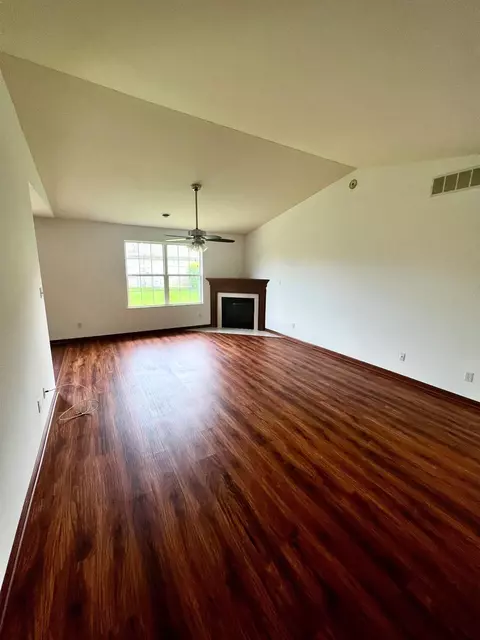 1060 Easy St #D, Crown Point, IN 46307 photo 13