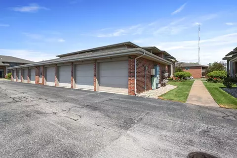 540 Cambridge Ct #2D, Munster, IN 46321 photo 16