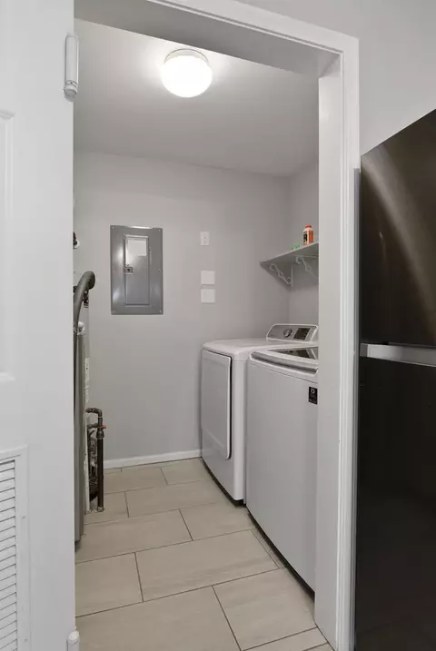 540 Cambridge Ct #2D, Munster, IN 46321 photo 8