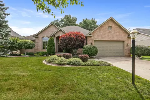 8355 Castle Dr, Munster, IN 46321 photo 2