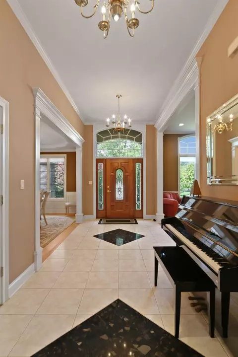 8355 Castle Dr, Munster, IN 46321 photo 3