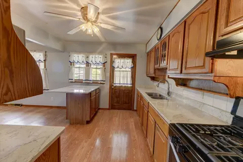 716 211th St, Dyer, IN 46311 photo 7