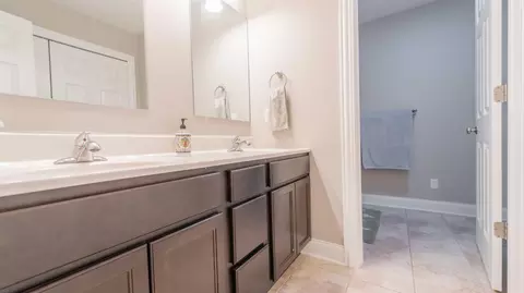 2352 Naples Dr, Valparaiso, IN 46385 photo 32