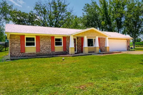 804 Martinal Rd, Valparaiso, IN 46383