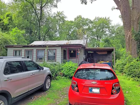 2440 Gerry St, Gary, IN 46406 photo 1