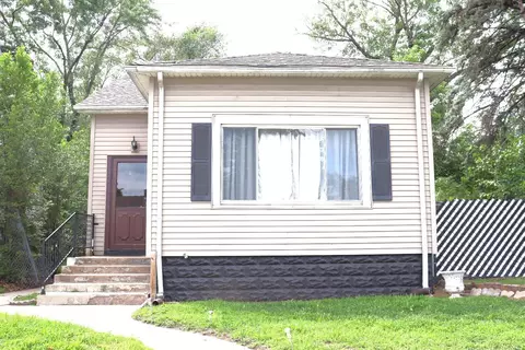 528 Mount St, Gary, IN 46406 photo 1