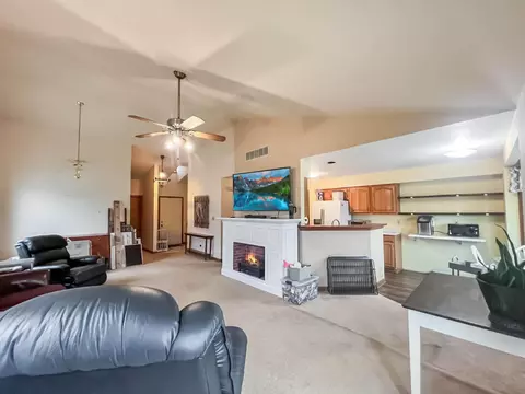 832 Pheasant Dr, Crown Point, IN 46307 photo 5