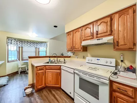 832 Pheasant Dr, Crown Point, IN 46307 photo 6