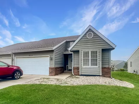 832 Pheasant Dr, Crown Point, IN 46307 photo 1