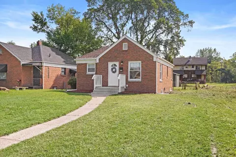 331 Taney St, Gary, IN 46404 photo 2