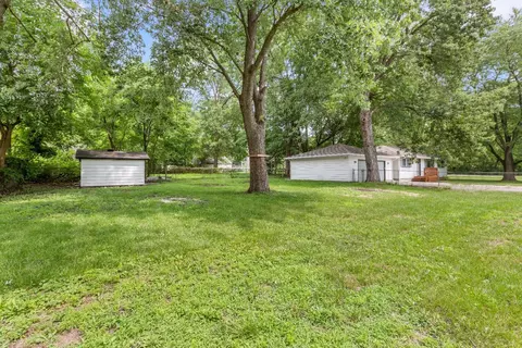 2212 Elm St, Griffith, IN 46319 photo 3