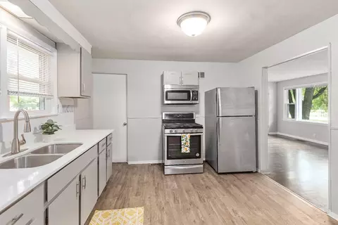 2212 Elm St, Griffith, IN 46319 photo 5