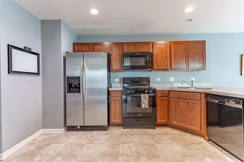 11155 Vermont Cir, Crown Point, IN 46307 photo 4