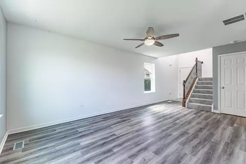 11155 Vermont Cir, Crown Point, IN 46307 photo 3