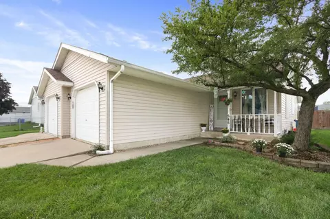 545 Thomas St, Crown Point, IN 46307 photo 2
