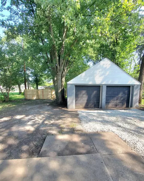 876 E 36th Pl, Gary, IN 46409 photo 14