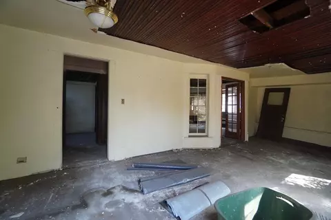 701 Van Buren St, Gary, IN 46402 photo 8