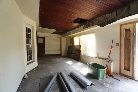 701 Van Buren St, Gary, IN 46402 photo 9