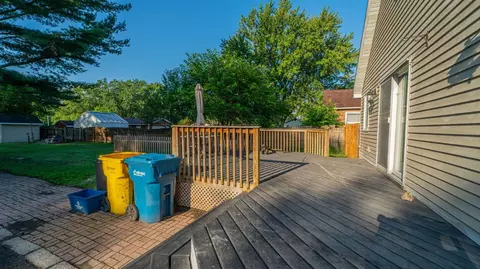 1111 E 40th Pl, Griffith, IN 46319 photo 3