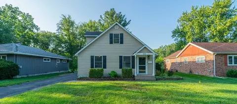 1111 E 40th Pl, Griffith, IN 46319 photo 2