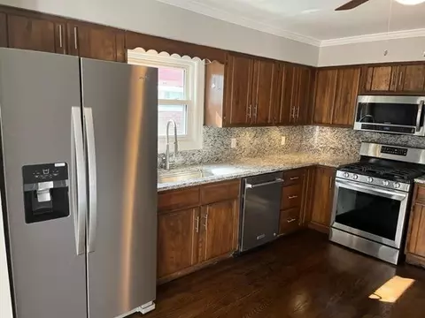 1111 E 40th Pl, Griffith, IN 46319 photo 5