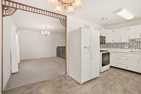17521 Willowbrook Dr, Lowell, IN 46356 photo 4