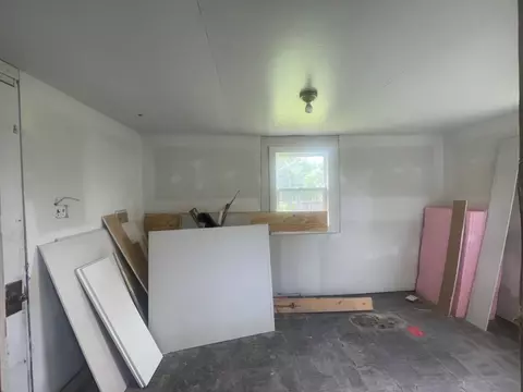 558 Rhode Island St, Gary, IN 46402 photo 7