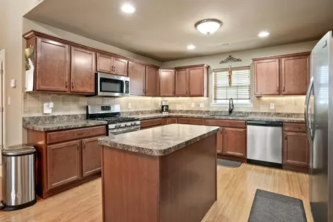 543 Aster Ln, Griffith, IN 46319 photo 28