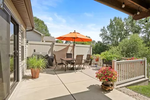 543 Aster Ln, Griffith, IN 46319 photo 8